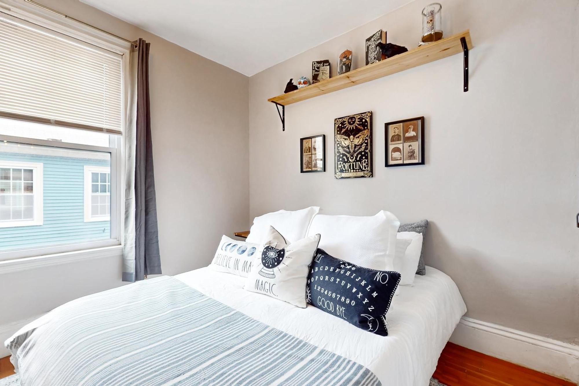 Appartement Witchy Modern à Salem Extérieur photo